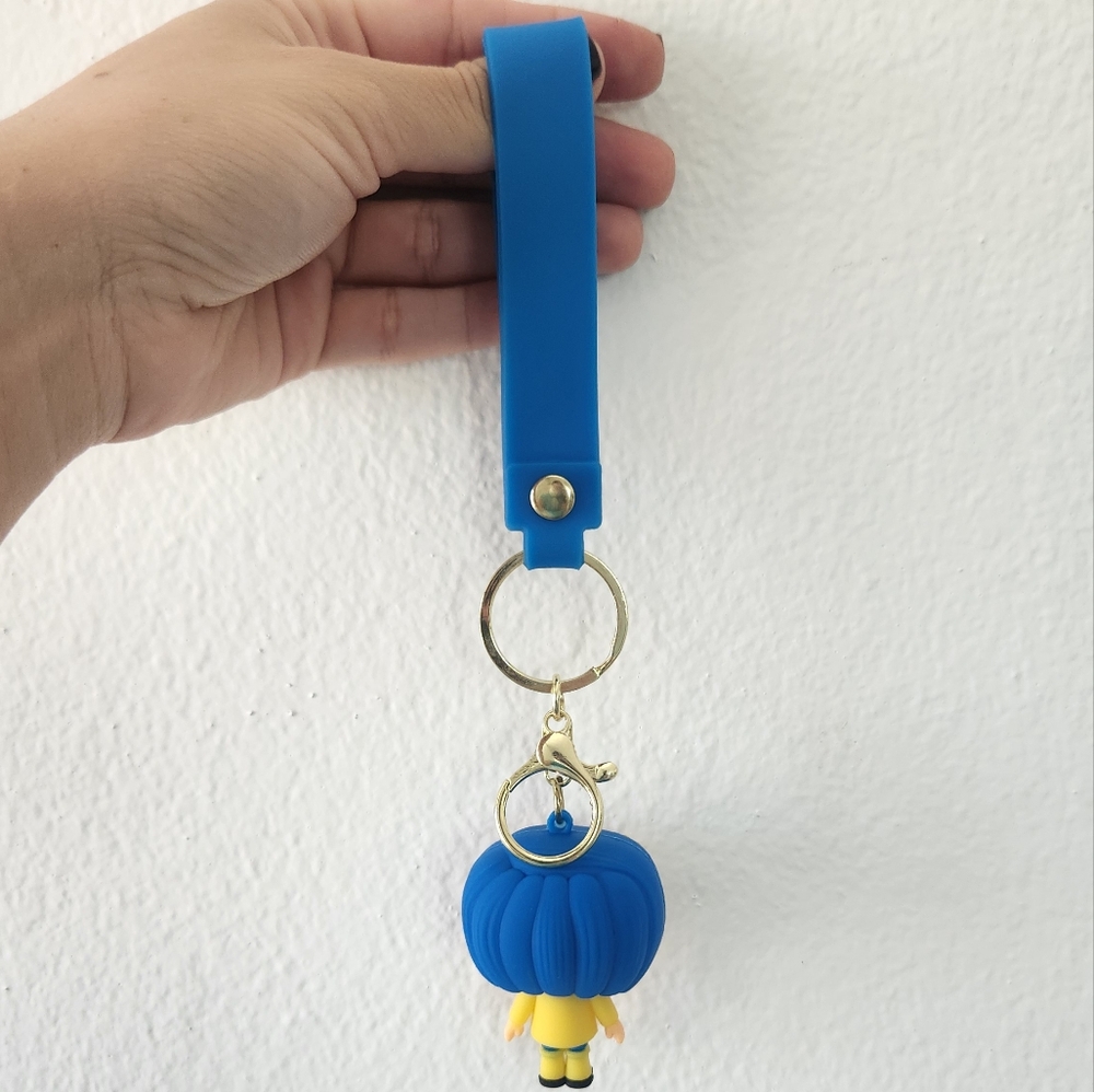 Coraline Movie Keychain - Picture 11 of 11